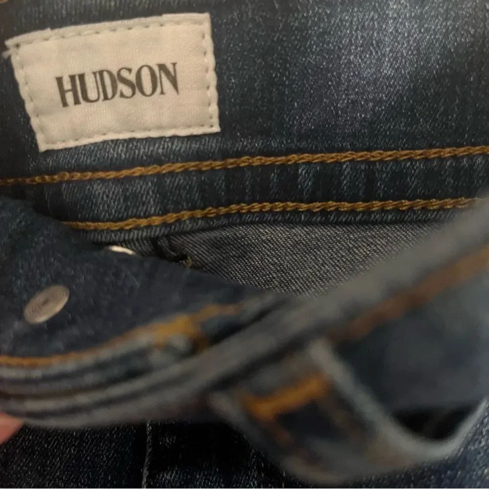 NWT Hudson Bootcut Midrise Signature Denim - Picture 7 of 12